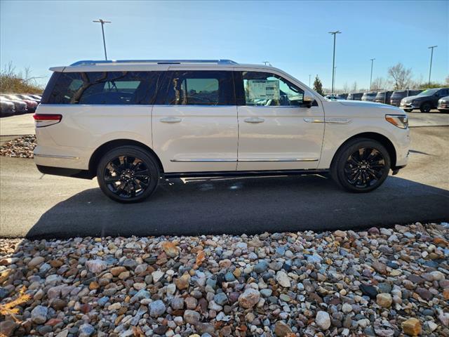 new 2024 Lincoln Navigator L car, priced at $107,259