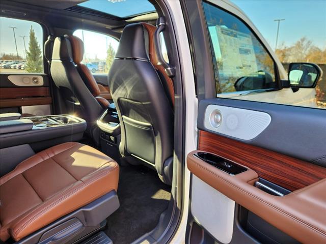 new 2024 Lincoln Navigator L car, priced at $107,259