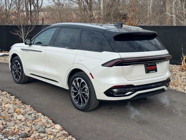 new 2025 Lincoln Nautilus car, priced at $63,355