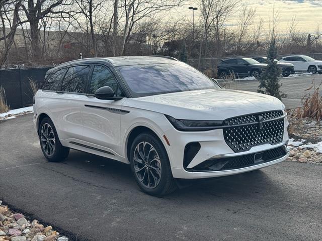 new 2025 Lincoln Nautilus car, priced at $63,355