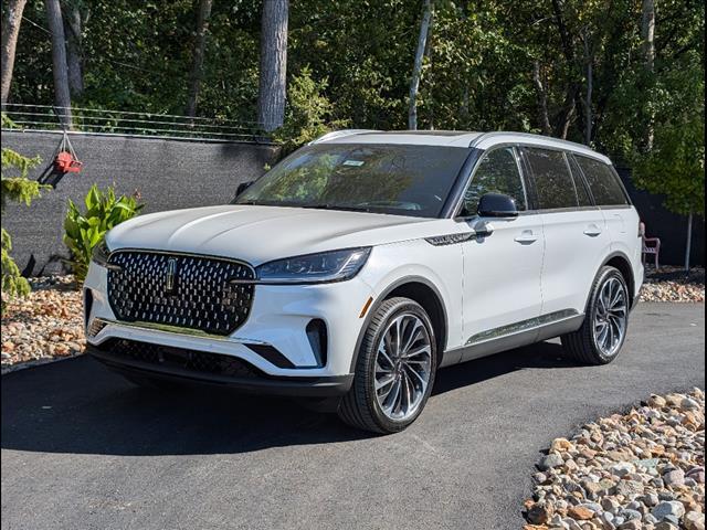 new 2025 Lincoln Aviator car, priced at $75,700