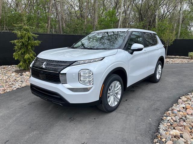 new 2024 Mitsubishi Outlander car, priced at $30,995