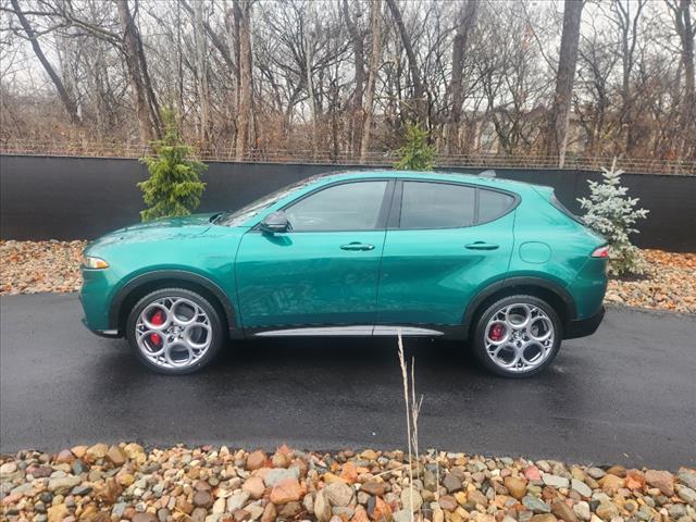 new 2024 Alfa Romeo Tonale car, priced at $60,185