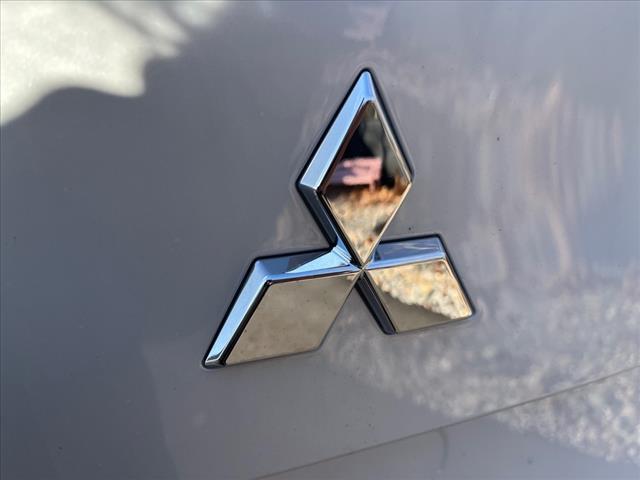 new 2024 Mitsubishi Outlander car, priced at $35,870