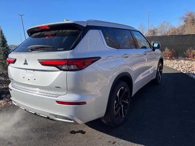 new 2024 Mitsubishi Outlander car, priced at $35,870