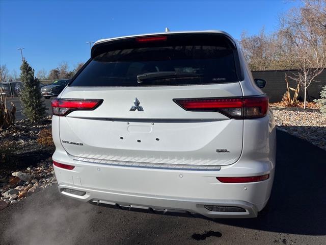 new 2024 Mitsubishi Outlander car, priced at $35,870