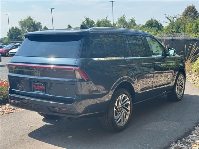 new 2025 Lincoln Navigator car, priced at $103,185