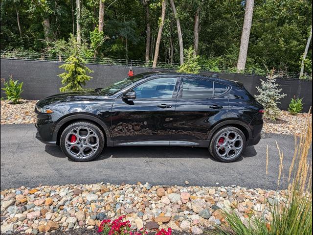 new 2024 Alfa Romeo Tonale car, priced at $56,640