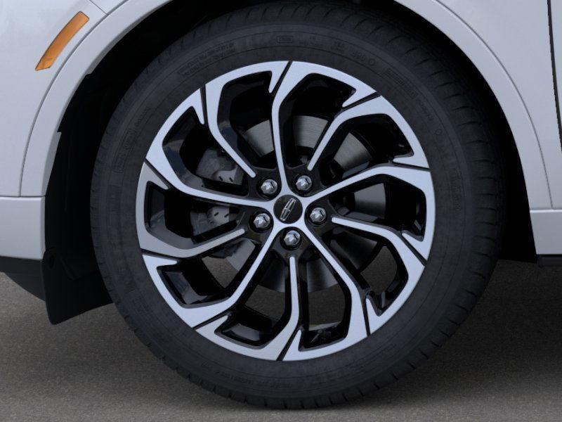 new 2025 Lincoln Nautilus car, priced at $68,025