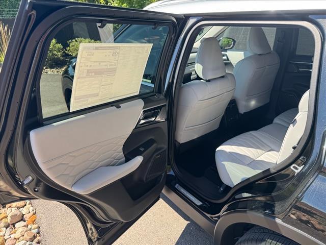 new 2025 Mitsubishi Outlander car, priced at $42,535