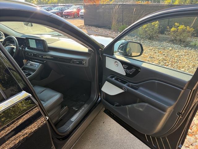 new 2025 Lincoln Aviator car, priced at $76,922