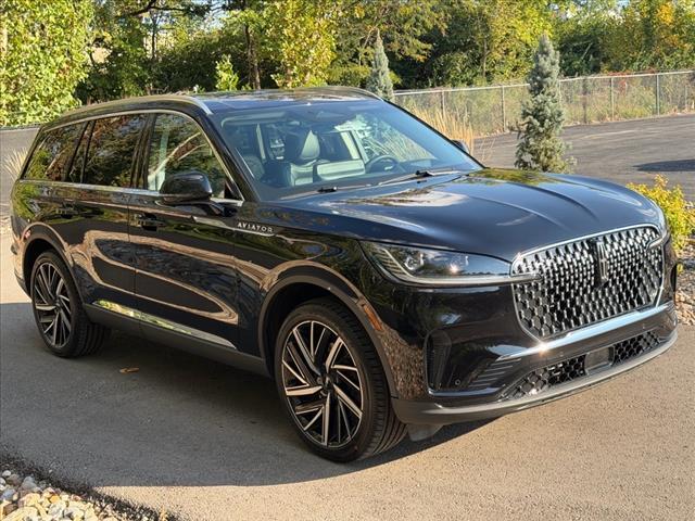 new 2025 Lincoln Aviator car, priced at $76,922