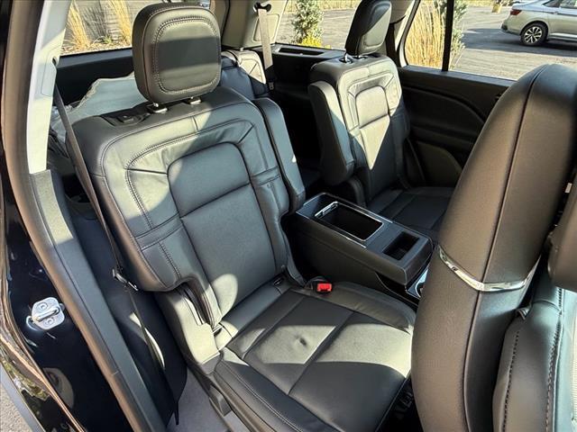 new 2025 Lincoln Aviator car, priced at $76,922