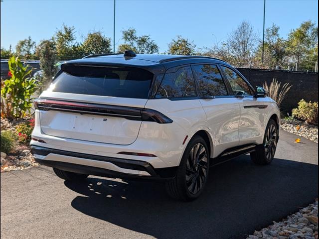 new 2024 Lincoln Nautilus car, priced at $62,540