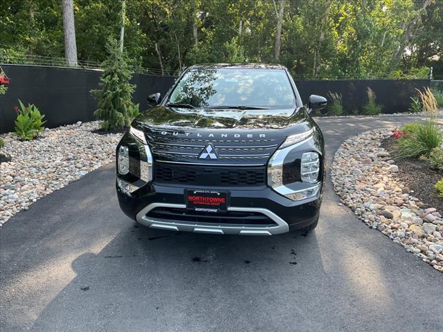 new 2024 Mitsubishi Outlander car, priced at $34,720