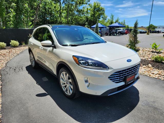 used 2022 Ford Escape car, priced at $28,900