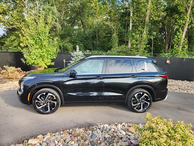 used 2024 Mitsubishi Outlander PHEV car, priced at $32,054