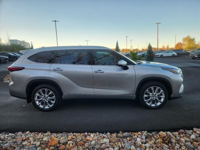 used 2023 Toyota Highlander car, priced at $41,900