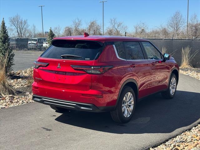 new 2025 Mitsubishi Outlander car, priced at $32,490