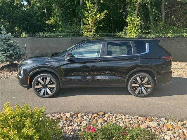 new 2025 Mitsubishi Outlander car, priced at $35,095