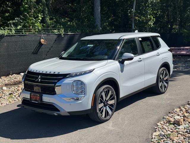 new 2025 Mitsubishi Outlander car, priced at $35,095