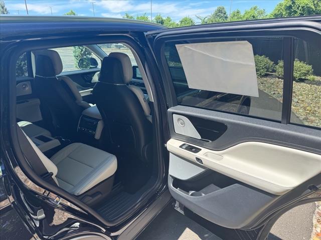 new 2025 Lincoln Aviator car, priced at $76,371