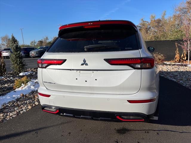 new 2024 Mitsubishi Outlander car, priced at $33,700