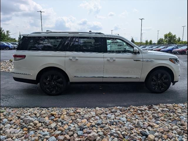 new 2024 Lincoln Navigator L car, priced at $104,541