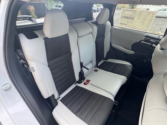 new 2025 Mitsubishi Outlander car, priced at $35,095