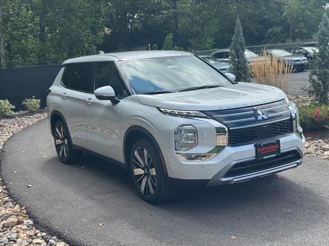new 2025 Mitsubishi Outlander car, priced at $35,095