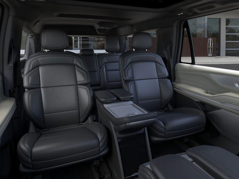 new 2025 Lincoln Navigator L car, priced at $111,545