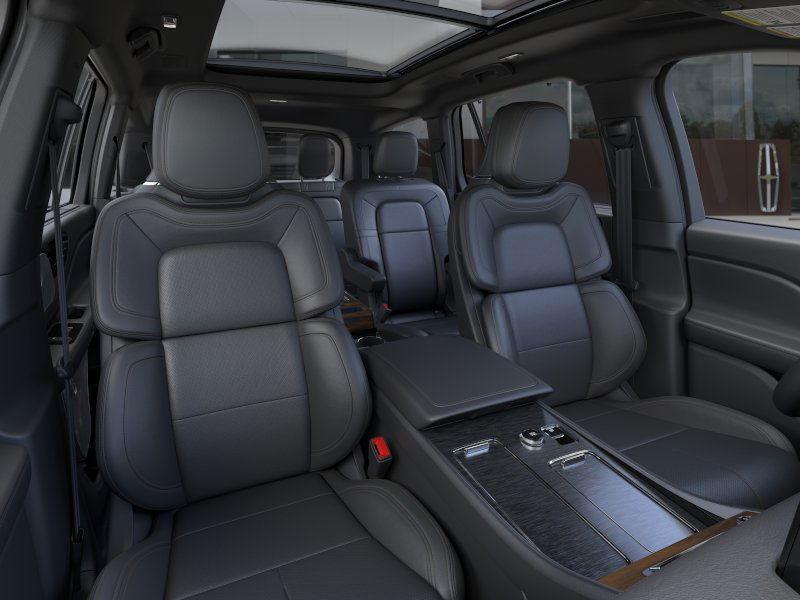 new 2025 Lincoln Aviator car, priced at $76,550