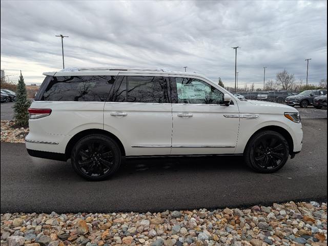 new 2024 Lincoln Navigator car, priced at $110,170