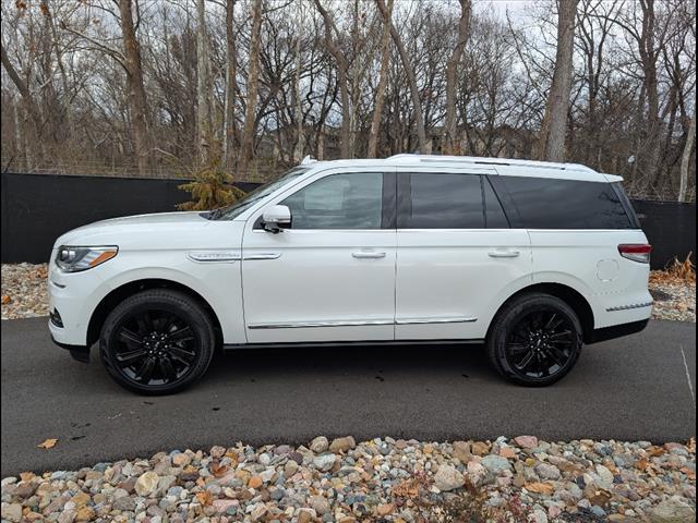 new 2024 Lincoln Navigator car, priced at $110,170