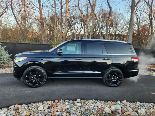 new 2024 Lincoln Navigator car, priced at $106,820