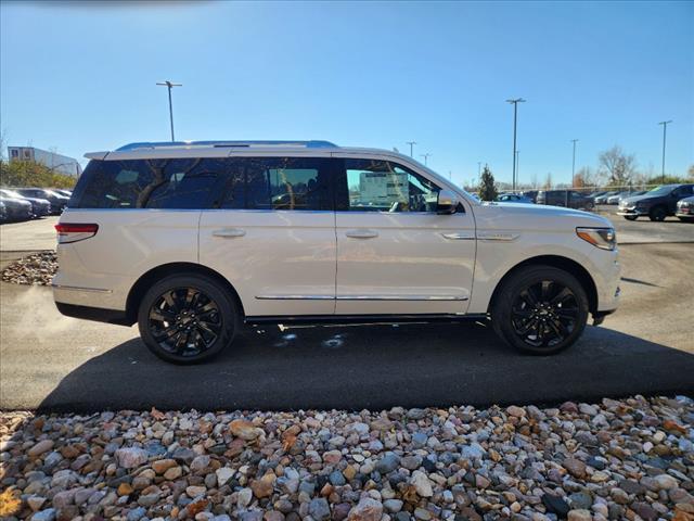 new 2024 Lincoln Navigator car, priced at $107,570