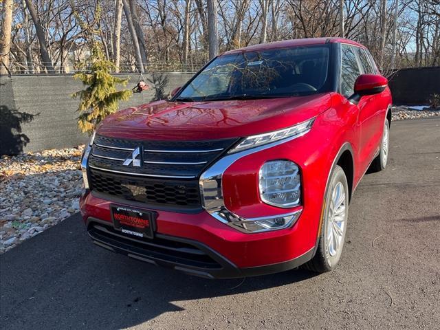 new 2024 Mitsubishi Outlander car, priced at $27,655