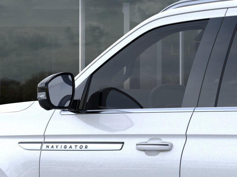 new 2025 Lincoln Navigator L car, priced at $109,675