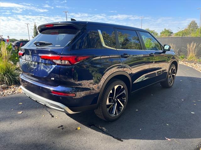 new 2024 Mitsubishi Outlander car, priced at $35,090