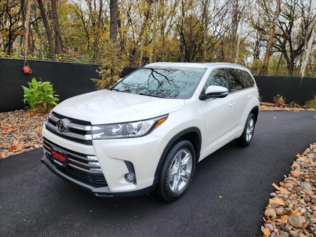 used 2019 Toyota Highlander car, priced at $25,900