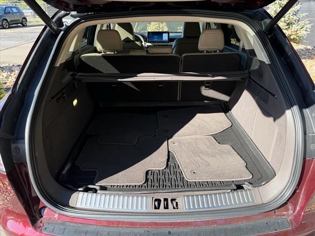 used 2022 Lincoln Nautilus car, priced at $39,900