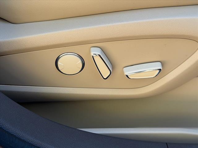 used 2022 Lincoln Nautilus car, priced at $39,900