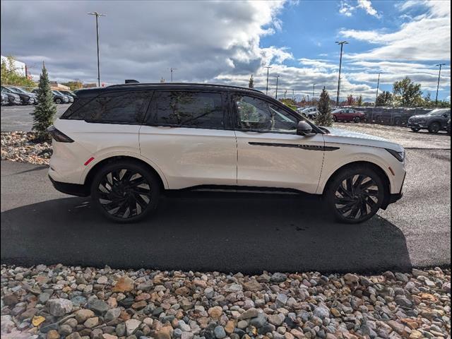 new 2024 Lincoln Nautilus car, priced at $62,540