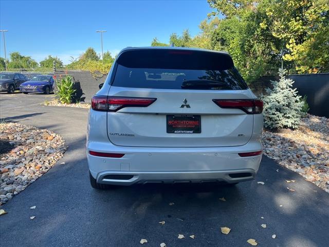 new 2024 Mitsubishi Outlander car, priced at $38,000