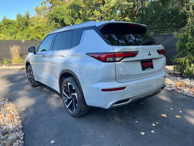 new 2024 Mitsubishi Outlander car, priced at $38,000