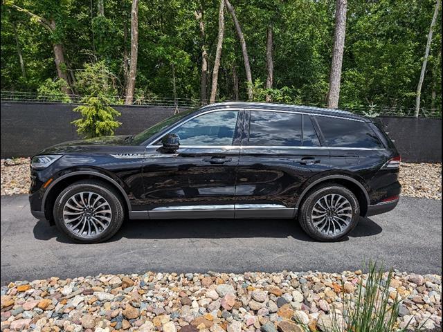new 2024 Lincoln Aviator car, priced at $64,477