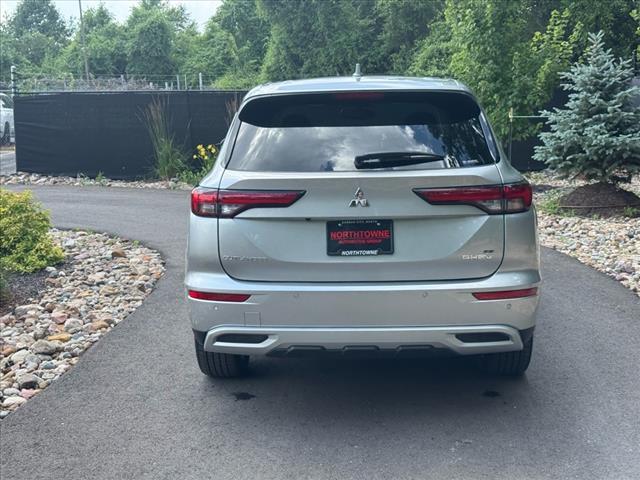 new 2025 Mitsubishi Outlander PHEV car, priced at $46,370