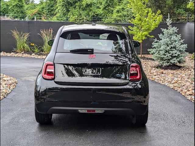 new 2024 FIAT 500e car, priced at $34,095