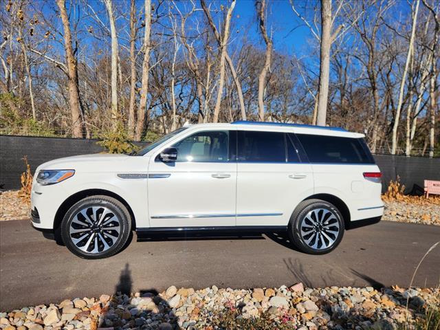 new 2024 Lincoln Navigator car, priced at $100,574