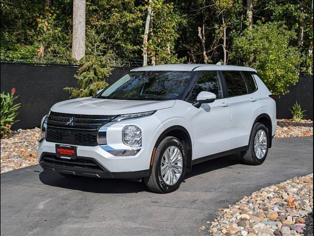 used 2023 Mitsubishi Outlander car, priced at $23,900